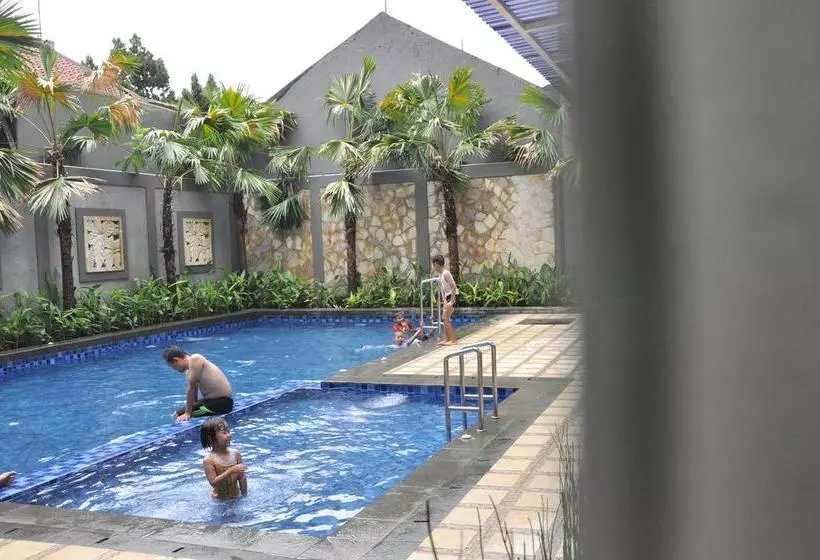 Hotel Emerald  Pangandaran