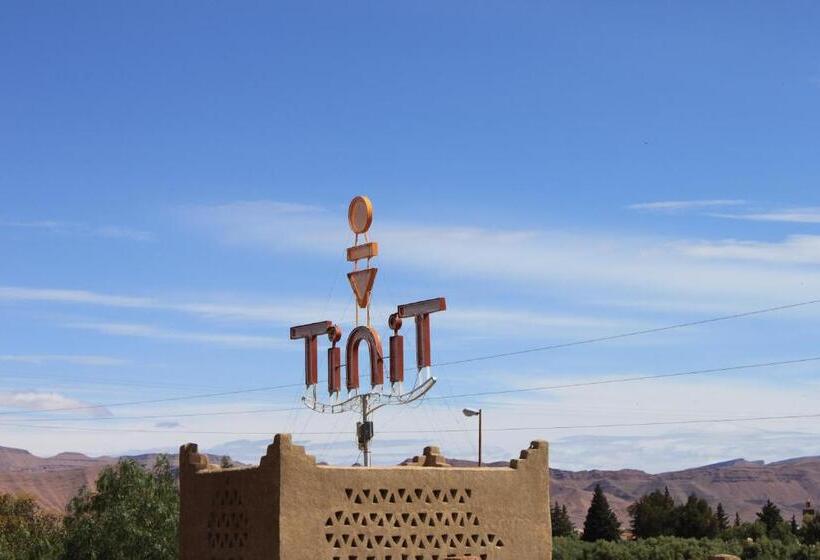 فندق Auberge Tinit