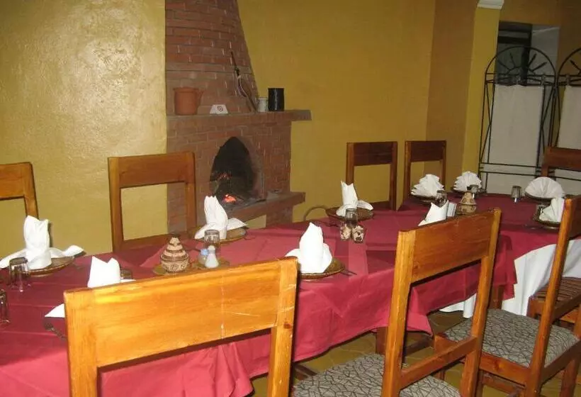 هتل Auberge Tinit