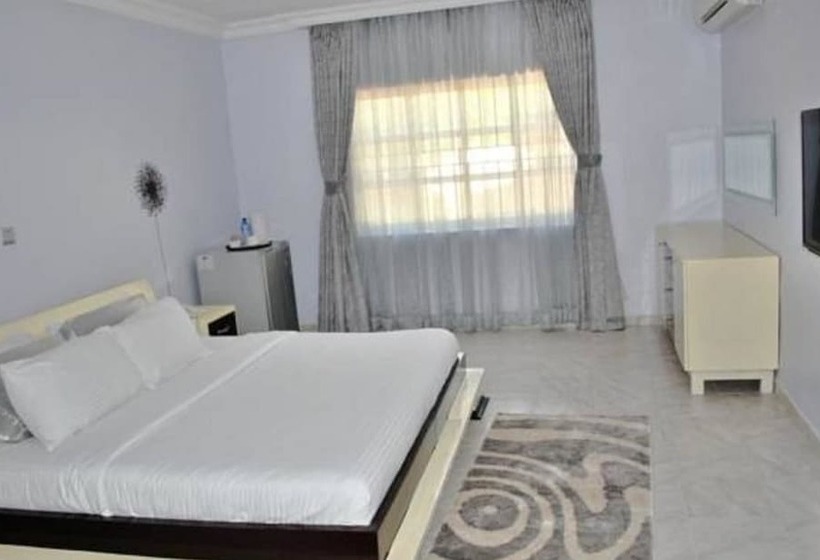 هتل Chateau De Trybze