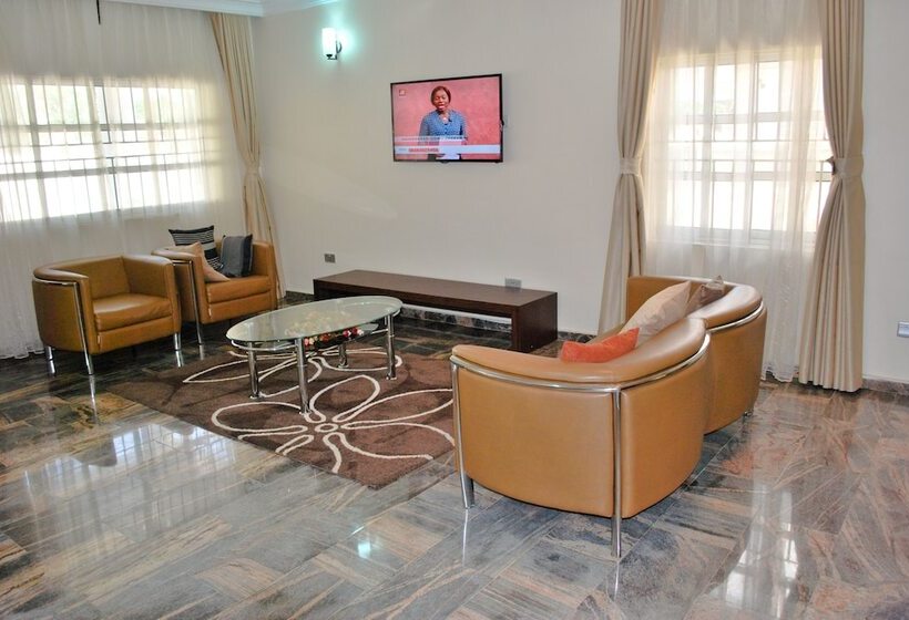 هتل Chateau De Trybze