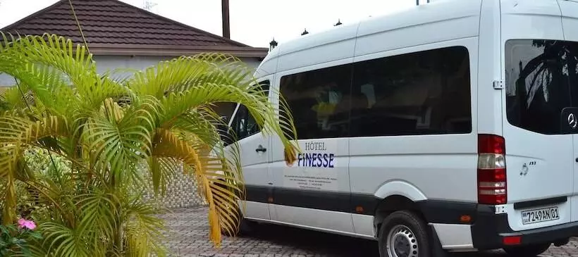 هتل Finesse