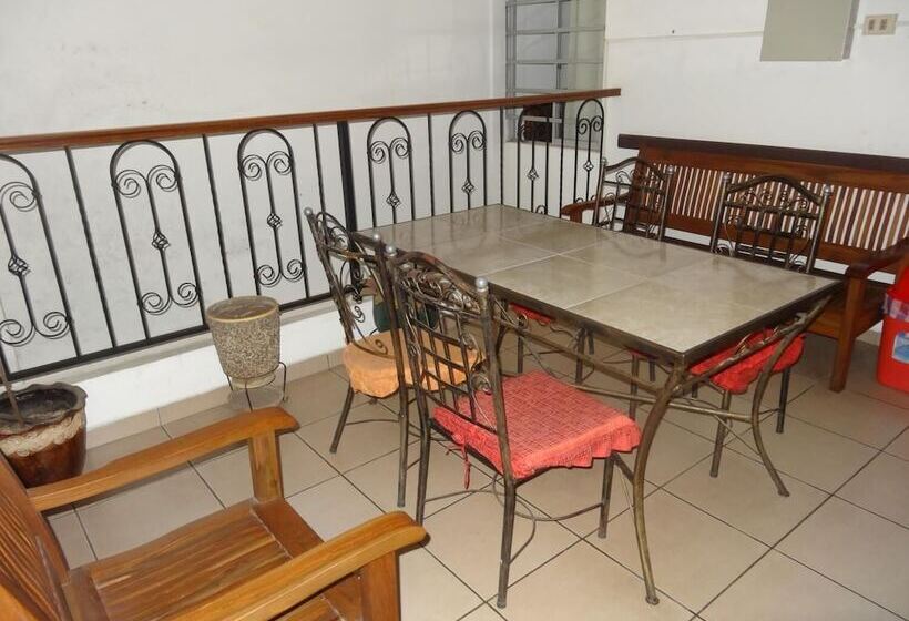 هتل Residencial Ikandire Ll