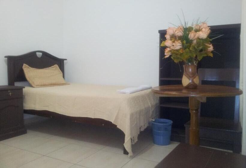 هتل Residencial Ikandire Ll