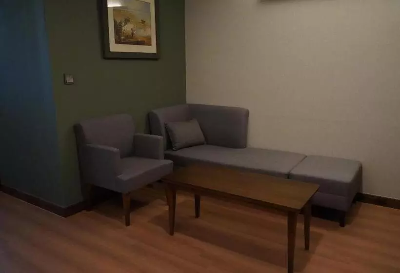 هتل Sacheon Grand Tourist