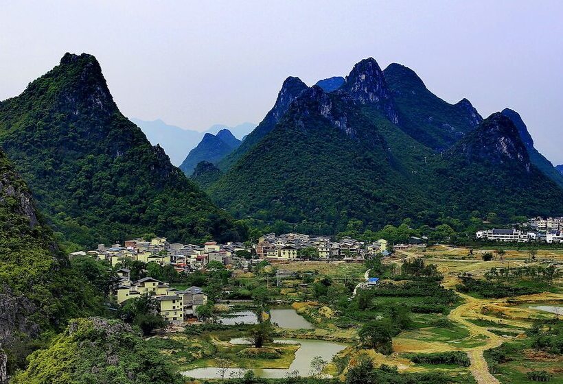 Hotelli Secret Courtyard Resort