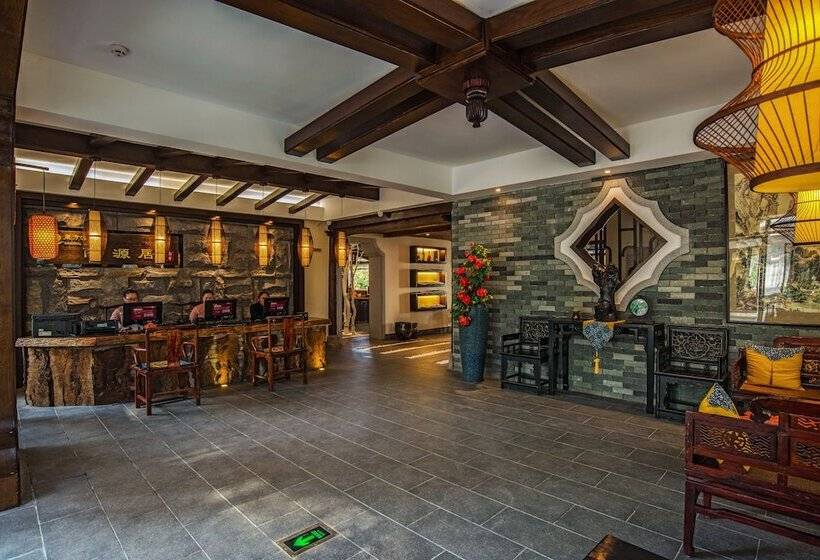 Hotelli Secret Courtyard Resort