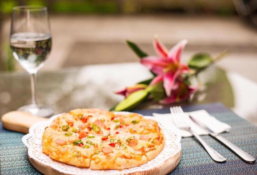 Hotelli Secret Courtyard Resort