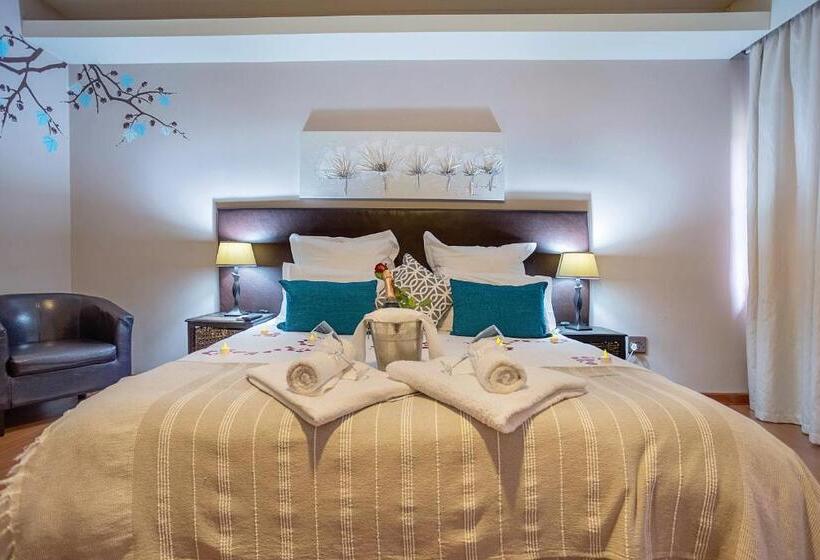 酒店 Three Oaks And An Aloe Boutique