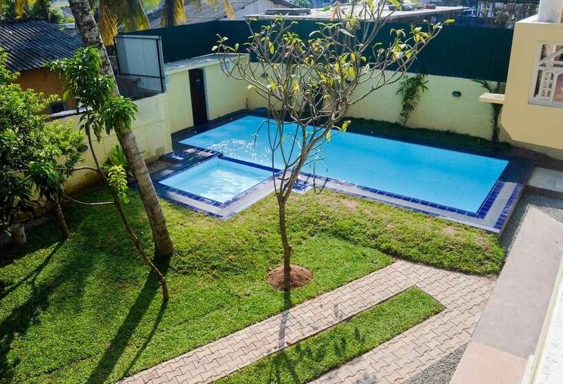 مبيت وإفطار Sholay Villa