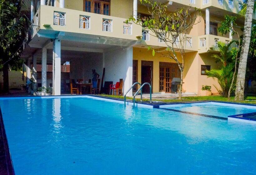 مبيت وإفطار Sholay Villa