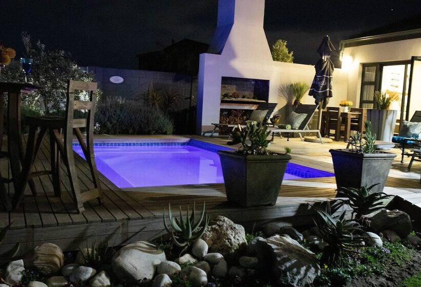 민박 Stay At Friends