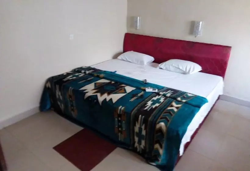 Hotelli De Zews
