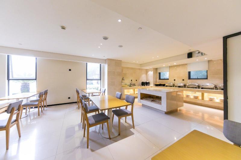 Otel Ji Shanghai Zhangjiang Huaxia Middle Road