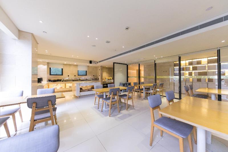 Otel Ji Shanghai Zhangjiang Huaxia Middle Road