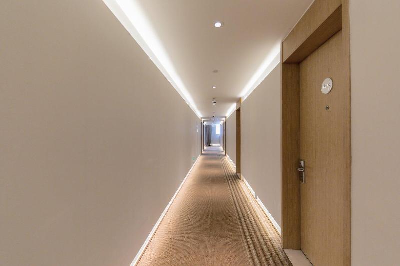 Otel Ji Shanghai Zhangjiang Huaxia Middle Road