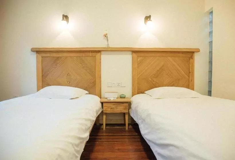 ホテル Lao Men Dong International Youth Hostel
