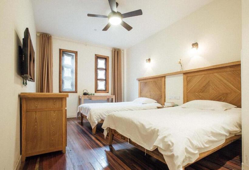 Hotelli Lao Men Dong International Youth Hostel