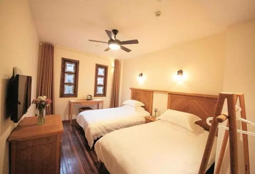 ホテル Lao Men Dong International Youth Hostel
