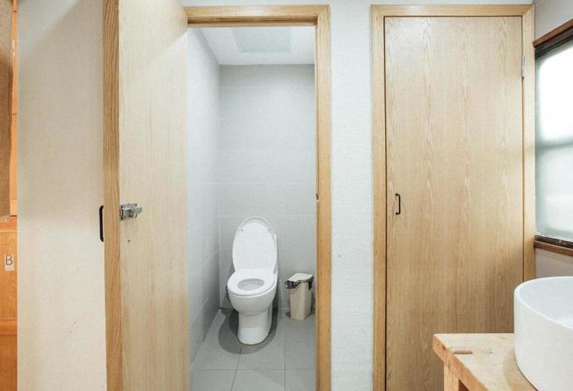 Hotelli Lao Men Dong International Youth Hostel