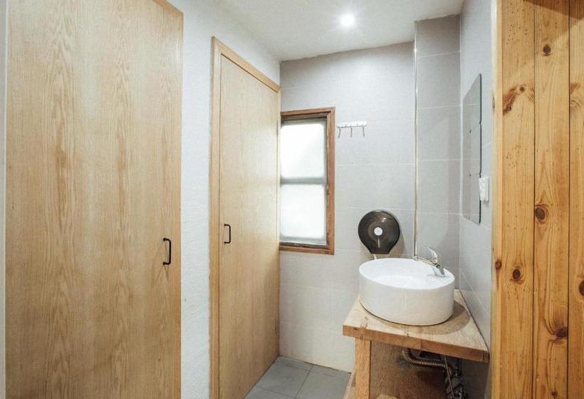 Hotelli Lao Men Dong International Youth Hostel