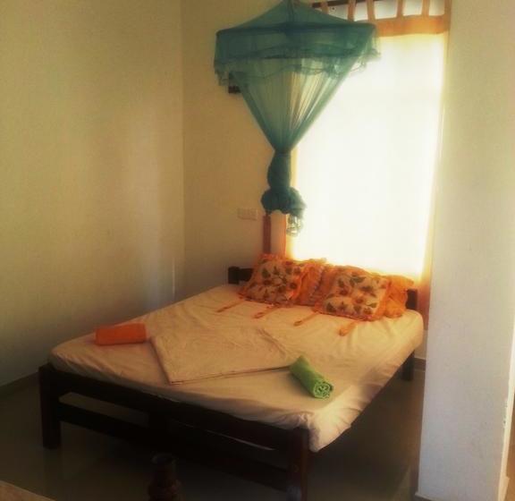 בית מלון כפרי Beach Paradise