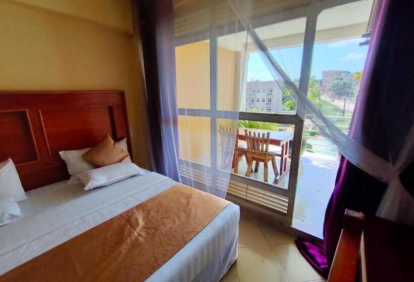 בית מלון כפרי Pulickal Airport