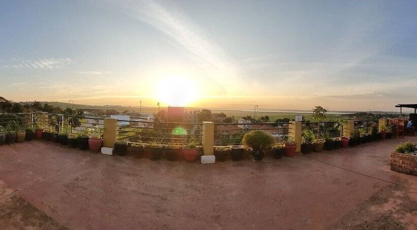 בית מלון כפרי Pulickal Airport