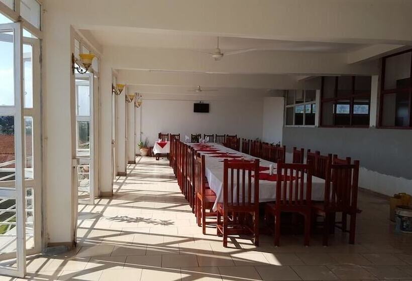 בית מלון כפרי Pulickal Airport