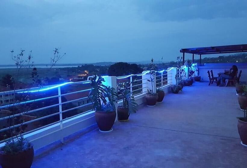 בית מלון כפרי Pulickal Airport