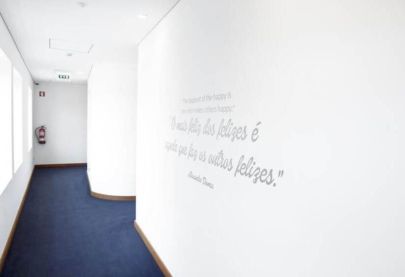 هتل Oca Ribeira Do Porto