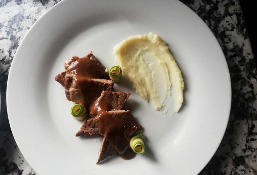 호텔 School Ersat Azrou