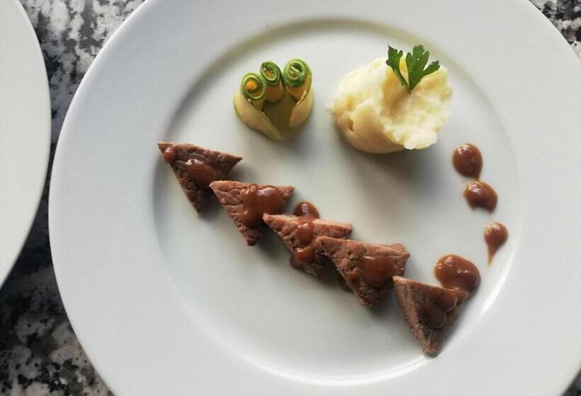 호텔 School Ersat Azrou