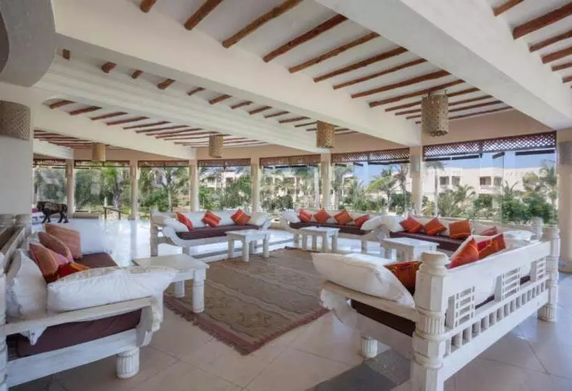 Seven Islands Resort