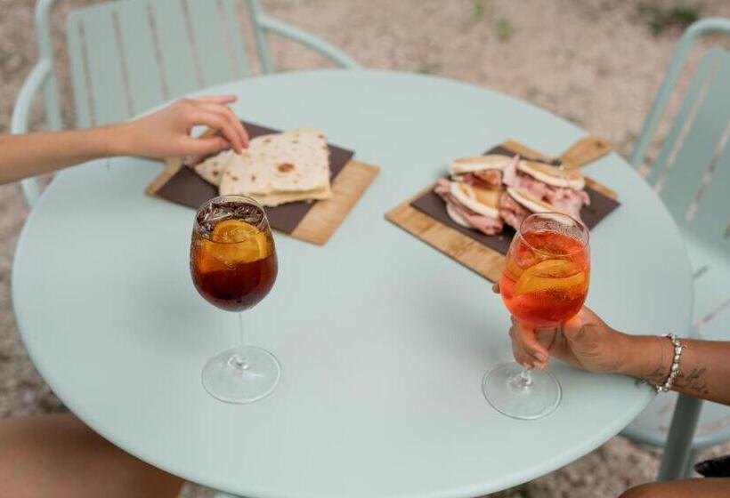 هاستل Combo Bologna