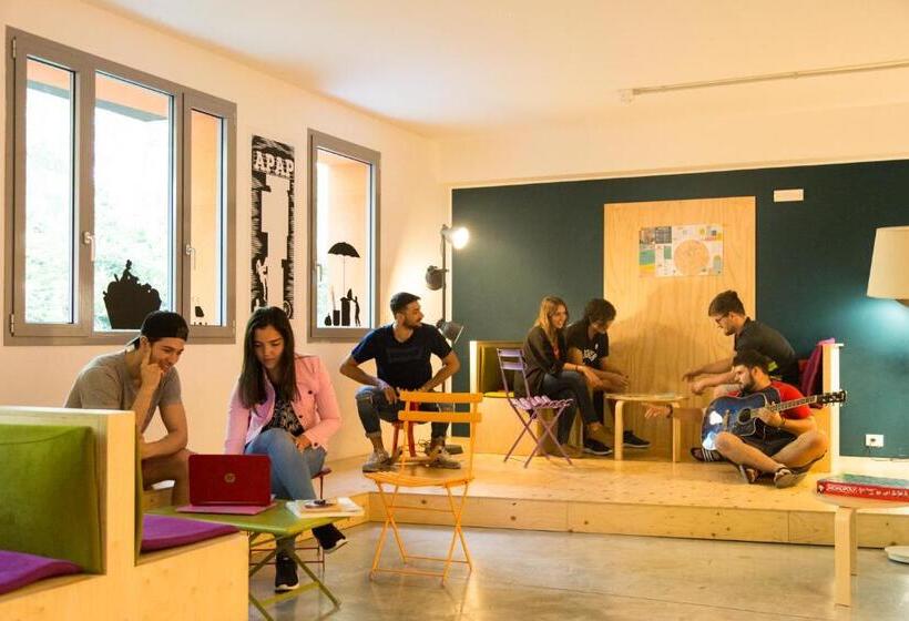 هاستل Combo Bologna