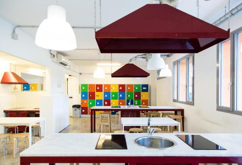 هاستل Combo Bologna