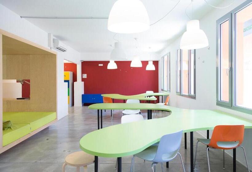 هاستل Combo Bologna