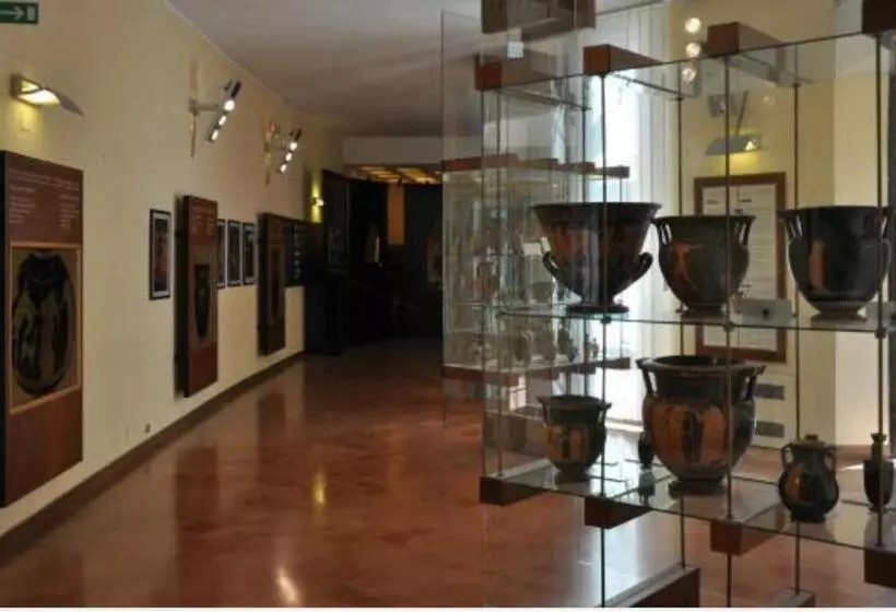 تختخواب و صبحانه Il Borghese Tourist House
