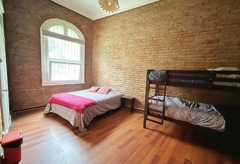 مسافرخانه La Casa Piola