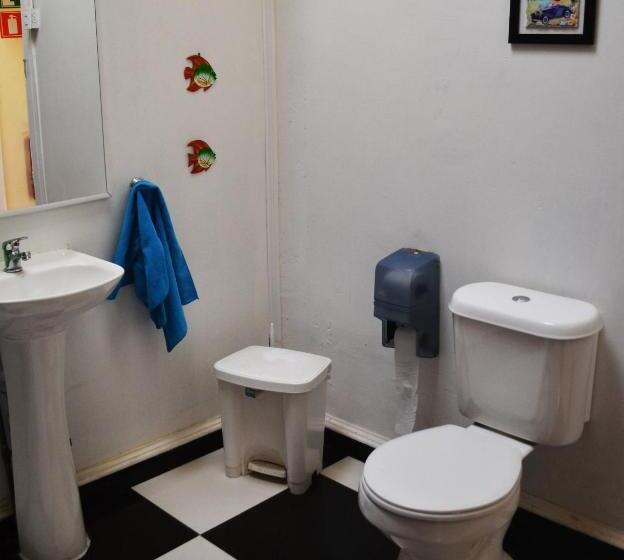 مسافرخانه La Casa Piola