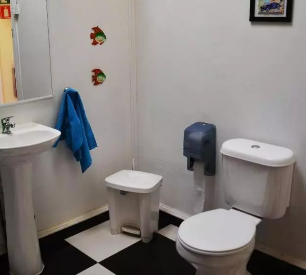 مسافرخانه La Casa Piola