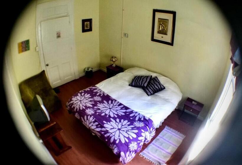 مسافرخانه La Casa Piola