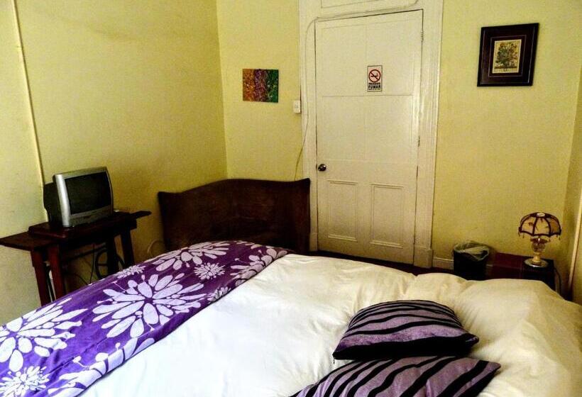 مسافرخانه La Casa Piola