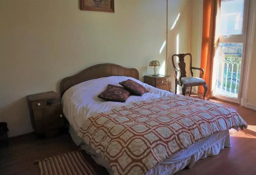 مسافرخانه La Casa Piola