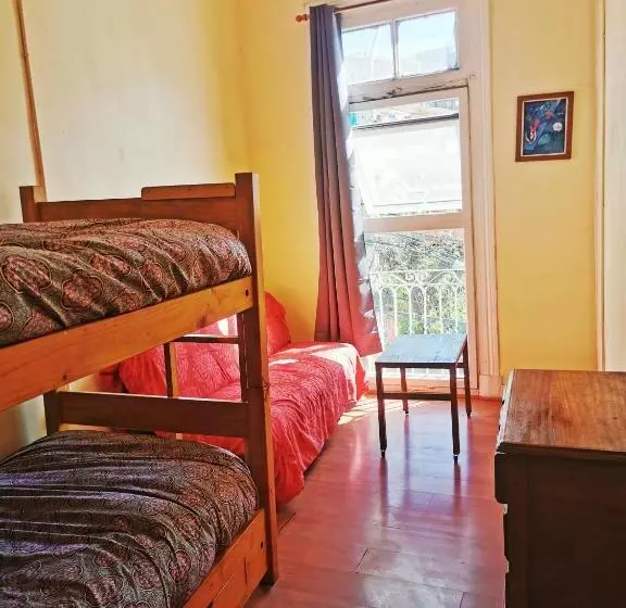 مسافرخانه La Casa Piola