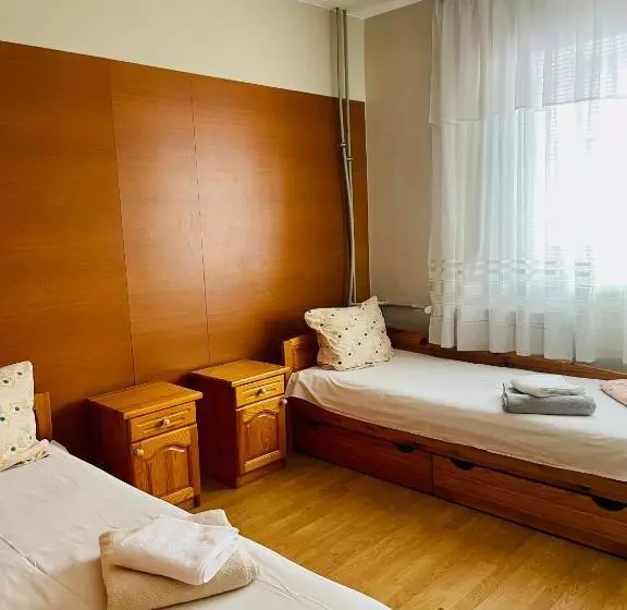 Hostel 29