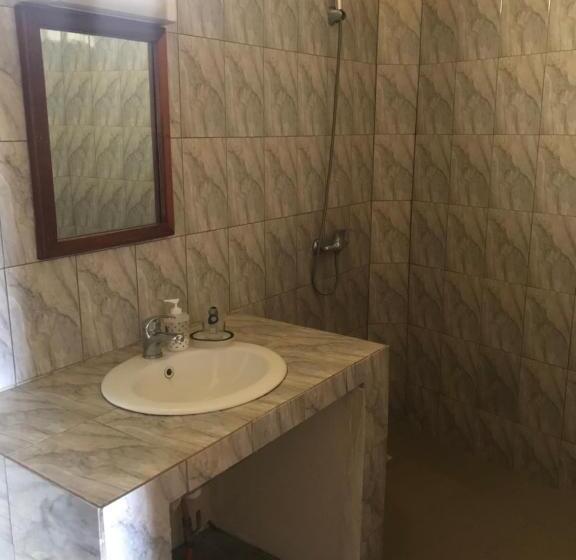 هتل A La Ficelle Du Lac Rose