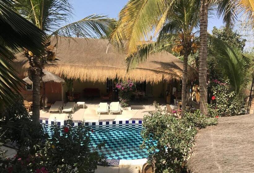 هتل A La Ficelle Du Lac Rose