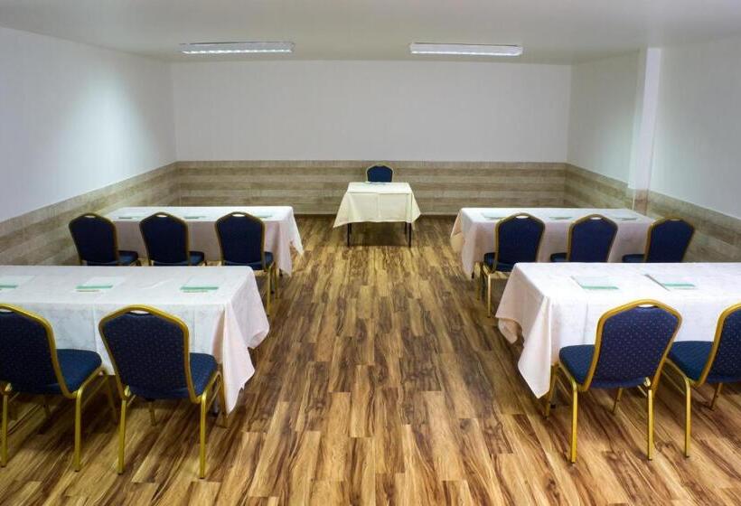 هتل Amaru Express